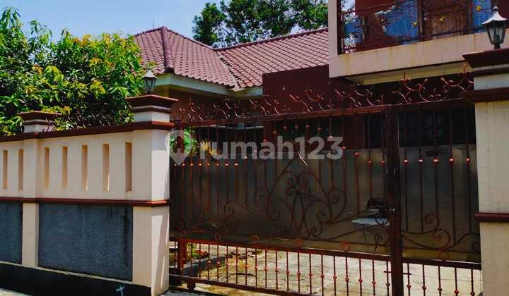 Rumah bagus Siap huni dekat kampus universitas Indonesia 