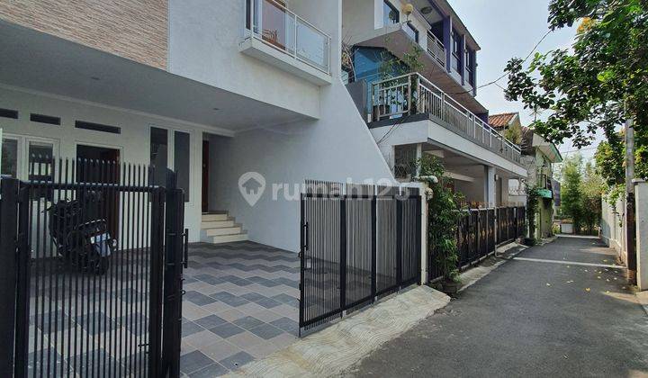 Rumah baru minimalis tebet jakarta Selatan 1