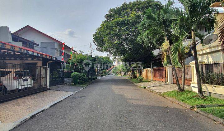 Rumah hunian Asri Jalan lebar siap huni Pondok indah  2