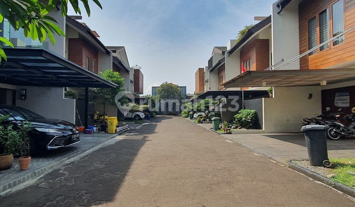 Rumah townhouse Fully furnished Pondok pinang