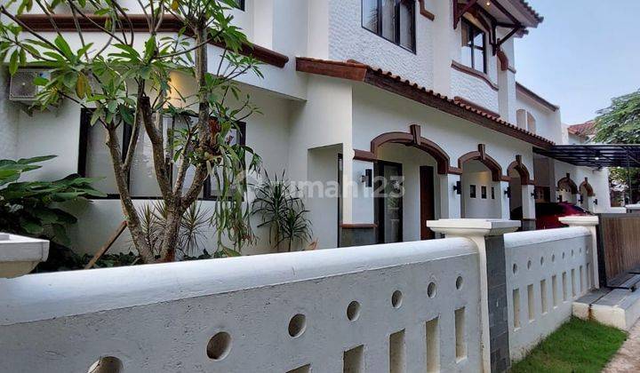 Rumah private pool dalam kompleks cinere 2