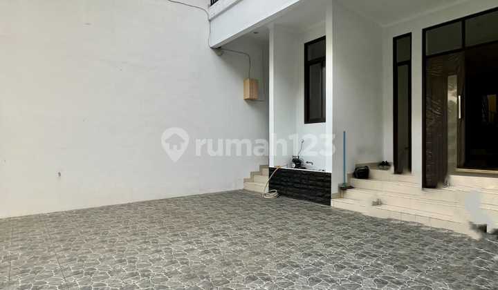 Rumah baru siap huni benhil Jakarta Pusat 