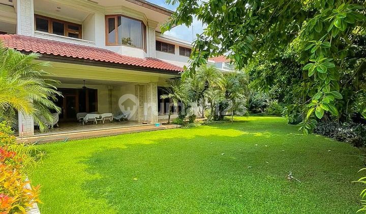 Rumah di Pondok indah Jakarta Selatan view bukit golf 2