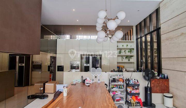 Rumah Mewah Modern Minimalis Di Kebayoran Baru Jakarta Selatan  2