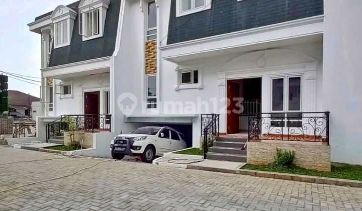 Brand new house design american classic cilandak
