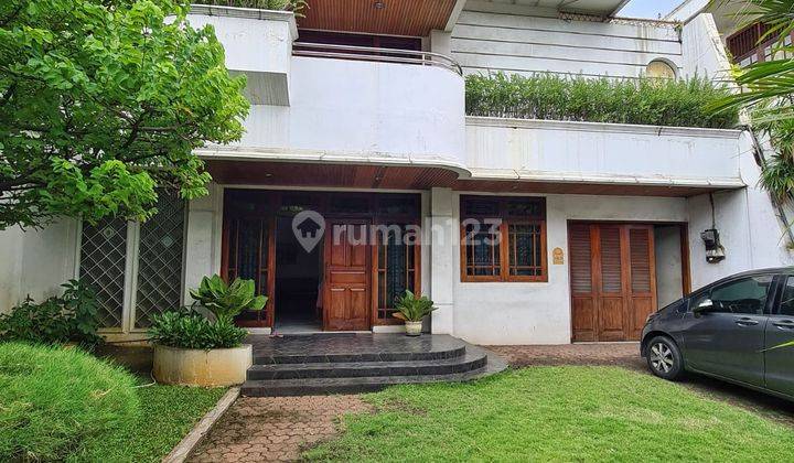 Rumah mewah ring satu di Menteng Jakarta Pusat  2