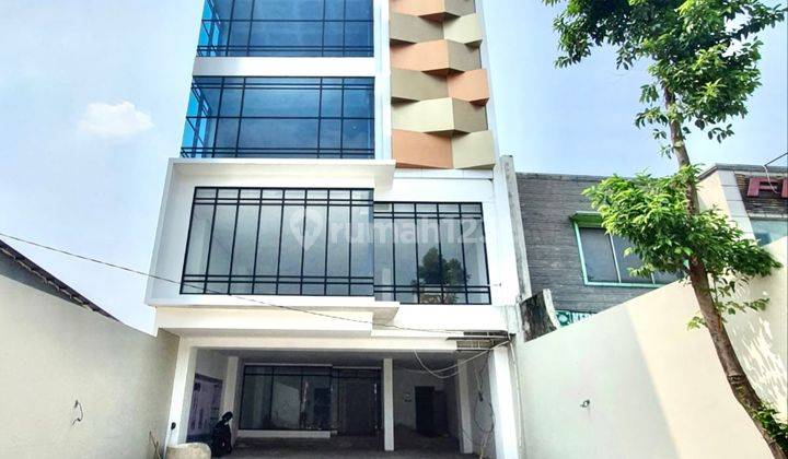 Gedung Kantor Baru siap pakai MT Haryono Cawang Area 1