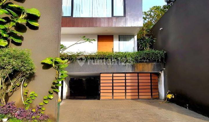 Rumah bagus modern design minimalis ada rooftop Jagakarsa dekat ragunan 2