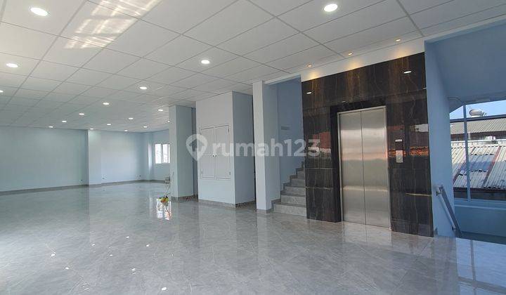 Gedung baru 4.1/2 Lantai siap pakai di Jakarta  20