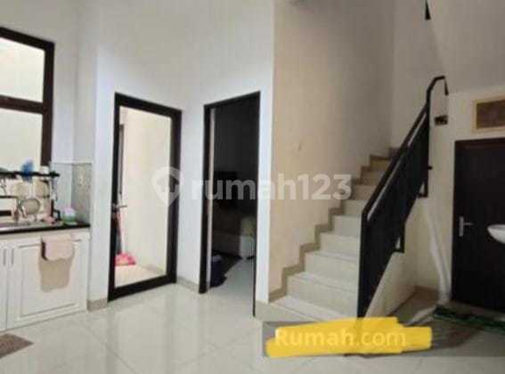 Rumah Minimalis jalan 2 mobil di tebet 2