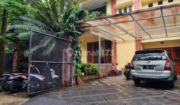 Rumah dalam kompleks cipete dekat kebayoran baru 1