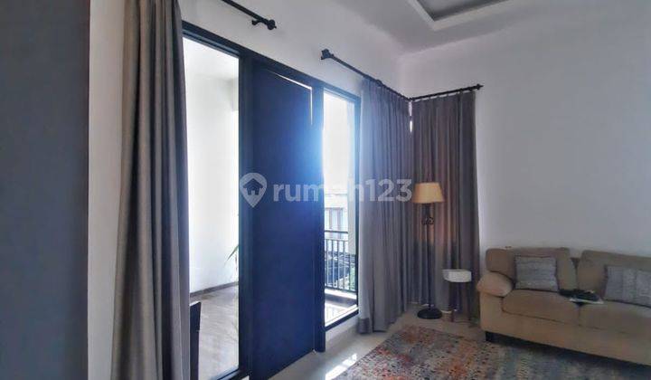 Rumah modern Minimalis Dalam komplek Cipete 15