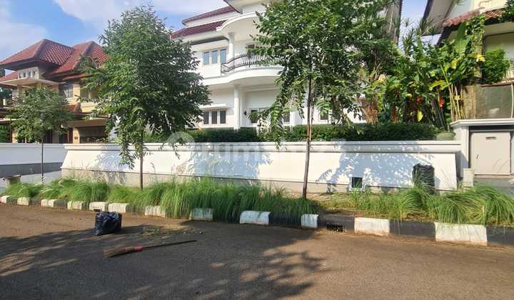 Rumah dalam kompleks lebak bulus , Jakarta Selatan 