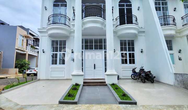 Rumah baru design Modern Classic dalam Cluster Jagakarsa Rumah baru design Modern Classic dalam Cluster Jagakarsa