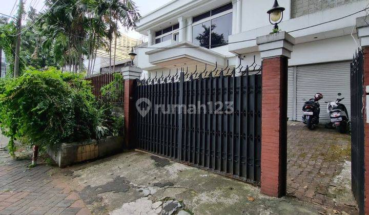 Rumah hunian Asri lokasi kebayoran baru deket blok M 1