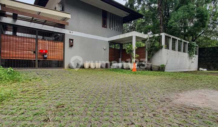 Rumah hunian Asri veteran bintaro Dekat Pondok indah