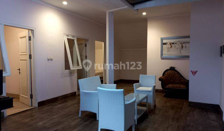 Rumah 3 Lantai private Lift ada besement di Senopati scbd 4