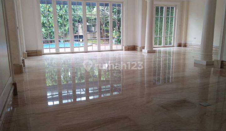 Rumah 3 Lantai private Lift ada besement di Senopati scbd 6