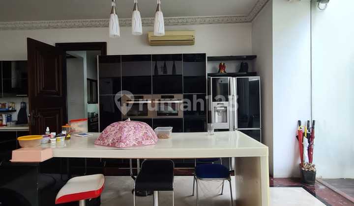 Rumah dalam kompleks Elit dekat Mrt fatmawati  2