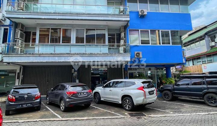 Mini building di Kebayoran baru Jakarta Selatan 