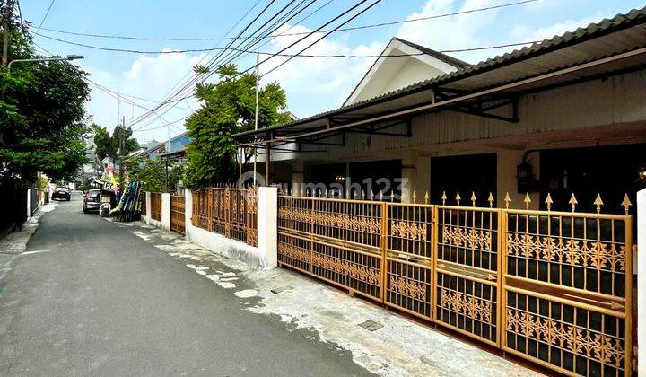 Rumah klassik layak huni Prime location Kebayoran Baru  1