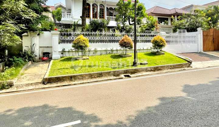 Rumah Best location Hadap timur pondok indah 