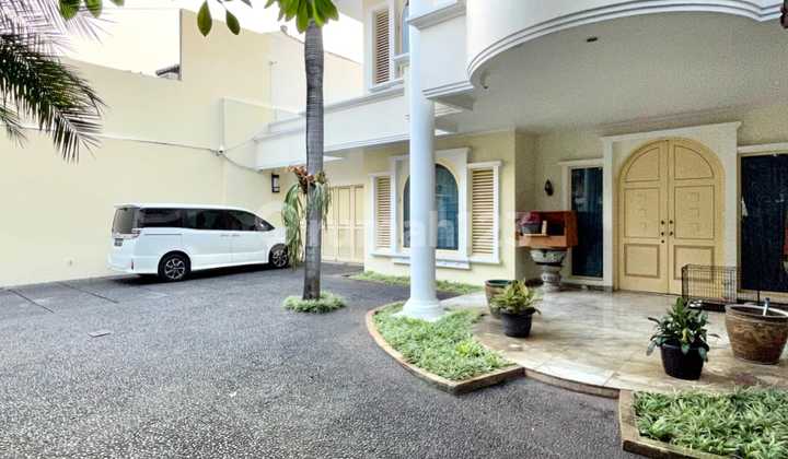 FOR SALE RUMAH MEWAH CLASSIC CIPETE AREA KEBAYORAN BARU  2
