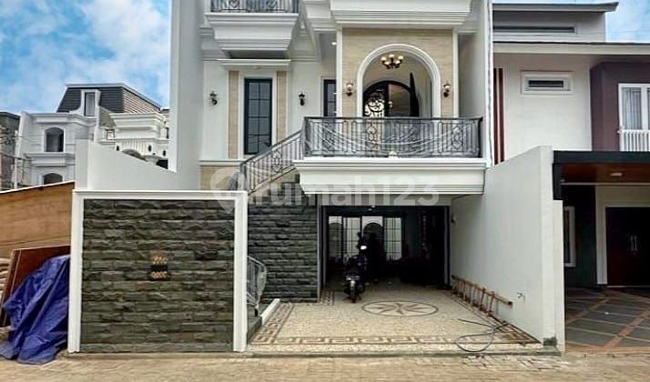 Rumah Baru 3 Lantai SHM di Jagakarsa Jakarta Selatan 