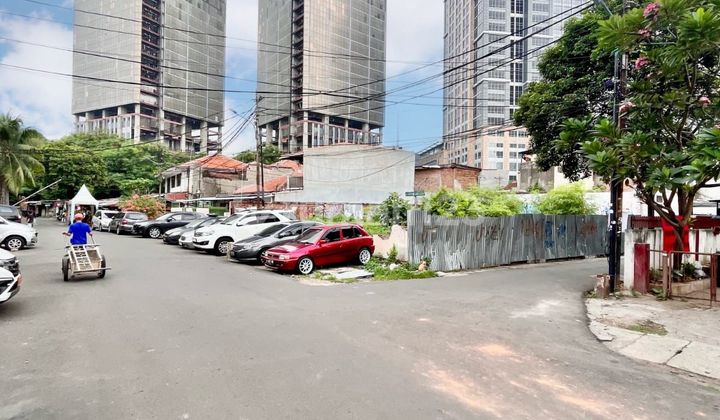 Tanah luas 432 m² cocok untuk Bangunan kantor dan kost kostan Tanah luas 432 m² cocok untuk Bangunan kantor dan kost kostan