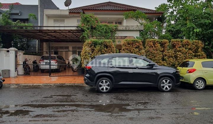 Cheap luxury house in the elite Lebak Bulus complex 2