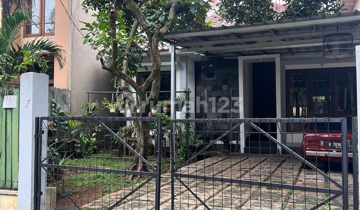Rumah terawat layak huni andara pondok labu 1