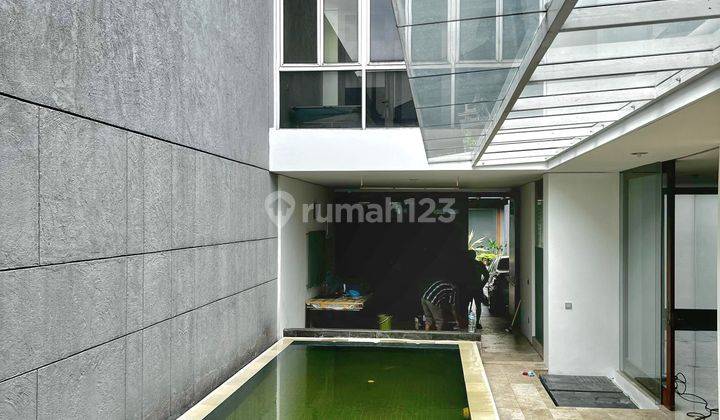 Modern tropical Townhouse Kemang , Jakarta Selatan  2