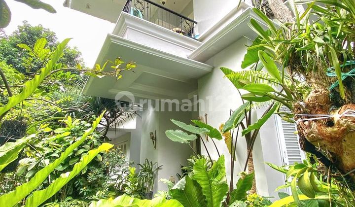 Rumah mewah lingkungan Elit pakubuwono kebayoran baru 