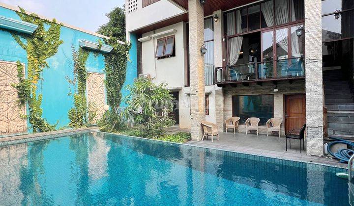 Rumah modern design minimalis private pool Tebet 1