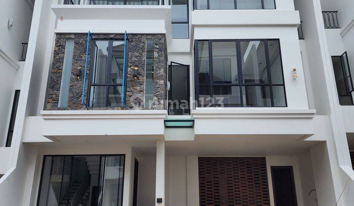 Townhouse baru minimalis lebak bulus , Jakarta Selatan  2