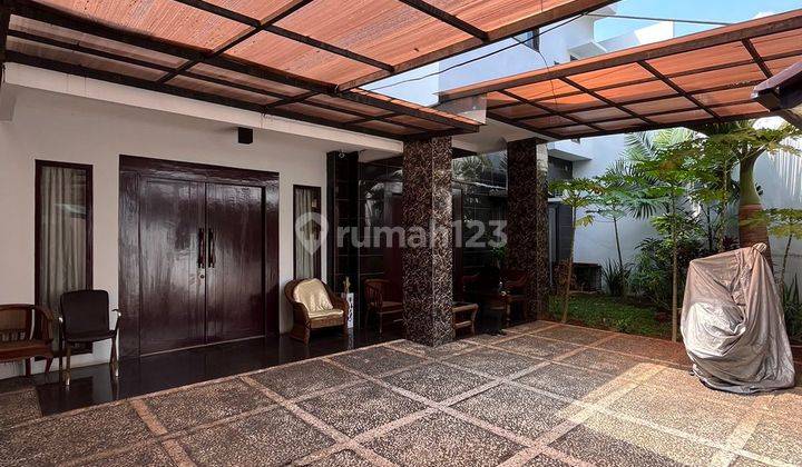 Rumah private pool modern pakubuwono kebayoran Baru  2