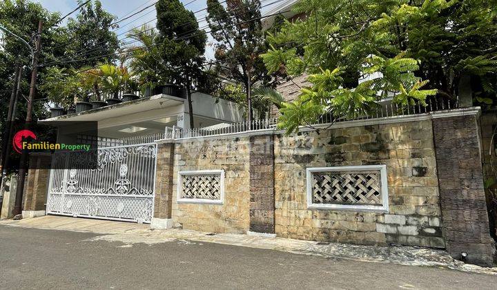 Rumah modern Minimalis terawat  pejaten barat  2