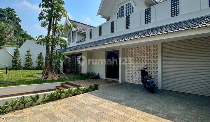 RUMAH FULL RENOVATED SIMPRUG GOLF , JAKARTA SELATAN  1