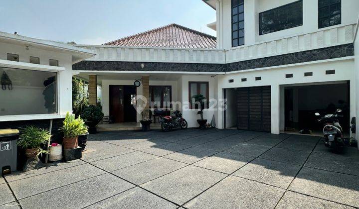 RUMAH MODERN SIAP HUNI TAMAN LUAS AMPERA KEMANG 1