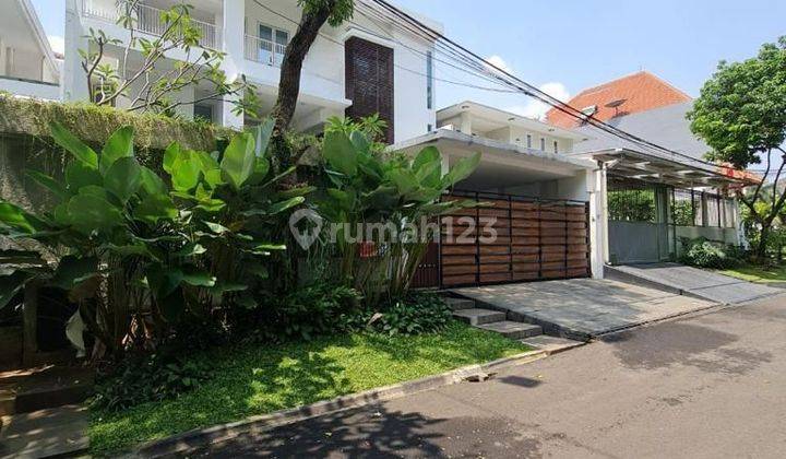 Rumah Mewah Siap Huni Dekat Bukit Golf Pondok Indah  1