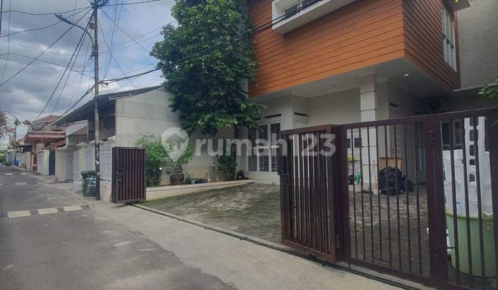 Tebet Timur Rumah Bagus Siap Huni , Jakarta Selatan Tebet Timur Rumah Bagus Siap Huni , Jakarta Selatan