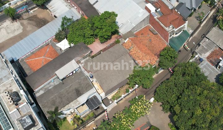 Rumah Terawat Hunian Tenang Dan Nyaman Kemang 2