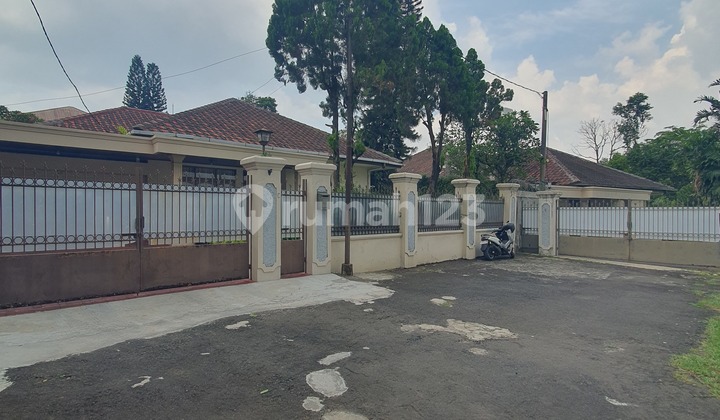 Dibawah Njop Rumah Luas 2.028 M2 Harga 27 M Kemang Asli
