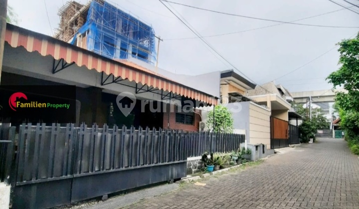 Classic House in Cipete Fatmawati Complex