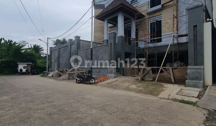 New House Private Lift and Pool Lebak Bulus