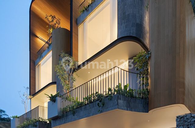 Rumah baru desain modern Kemang Raya 2