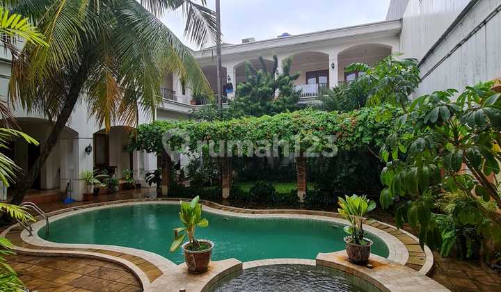 Dijual Rumah Mewah Klassik Pondok Indah 