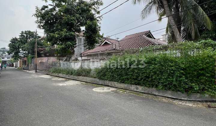 Calculate Land House in Hook Position Complex in Kemang