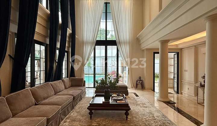 Kemang , Rumah Mewah Classic White Furnished