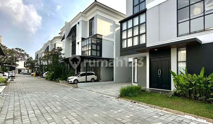 Modern Classic House Private Pool Kemang Ampera